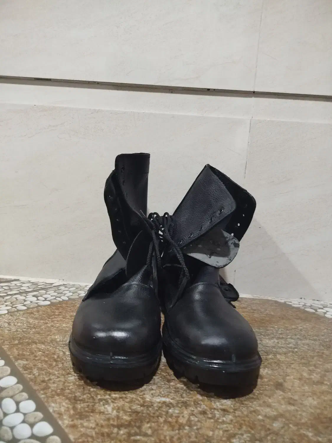 پوتین|کیف، کفش، کمربند|کوهدشت, |دیوار