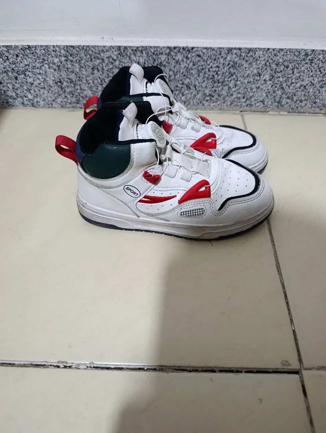 کتانی بچه گانه|کیف، کفش، کمربند|اسدآباد, |دیوار