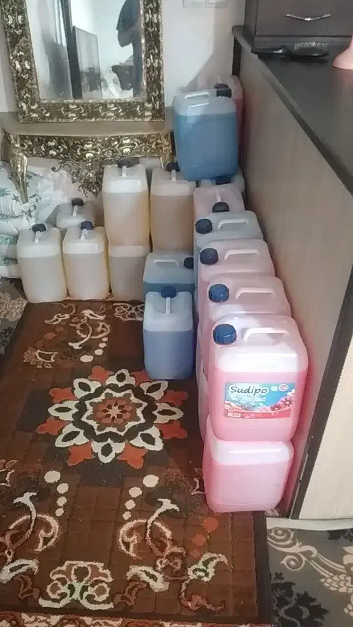 مایع  10 لیتری اصل     ارسال رایگان|مواد شوینده و دستمال کاغذی|نظرآباد, مسکن مهر نظرآباد|دیوار