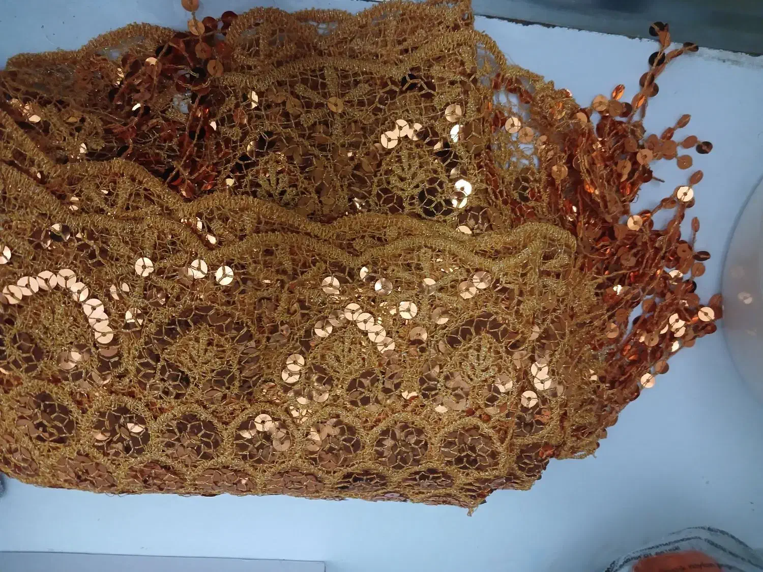 یک عدد شال مجلسی و یک عدد لباس مجلسی شیک و کوتاه.|لباس|بهبهان, |دیوار