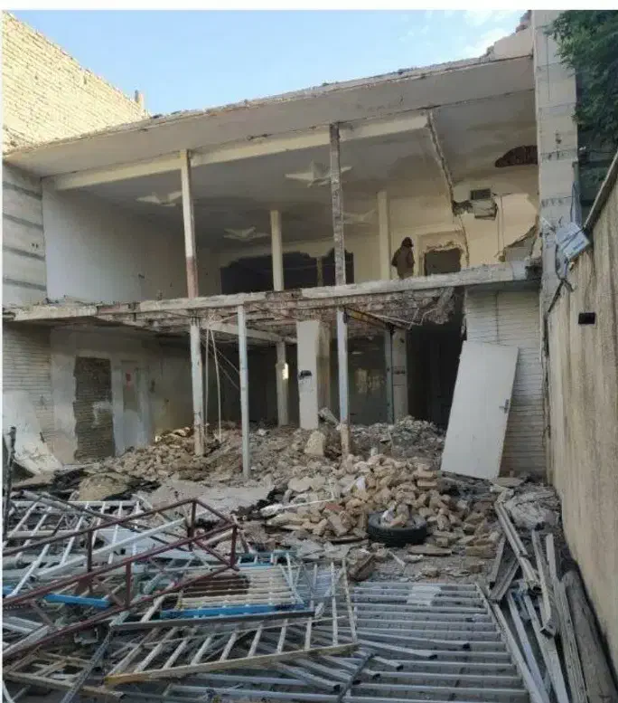 تخریب.بازسازی.رفع نم حمام و توالت.کاشی کار گچکاری|خدمات پیشه و مهارت|تهران, دژکام|دیوار