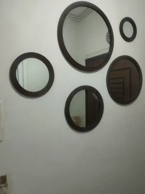 آیینه پنج تیکه|آینه|ساوه, |دیوار