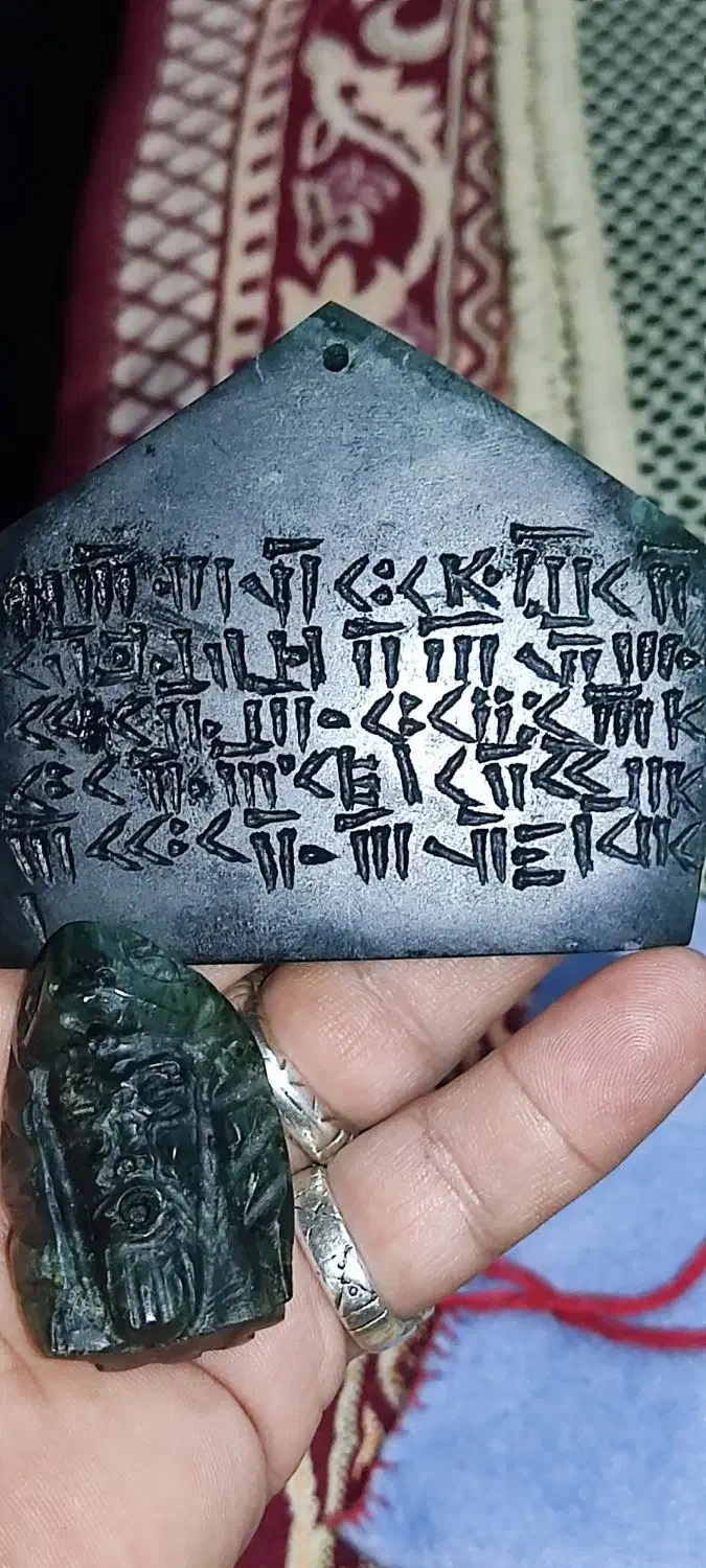 فروش مجسمه یشم دست تراش|مجسمه، تندیس، ماکت|بجنورد, |دیوار