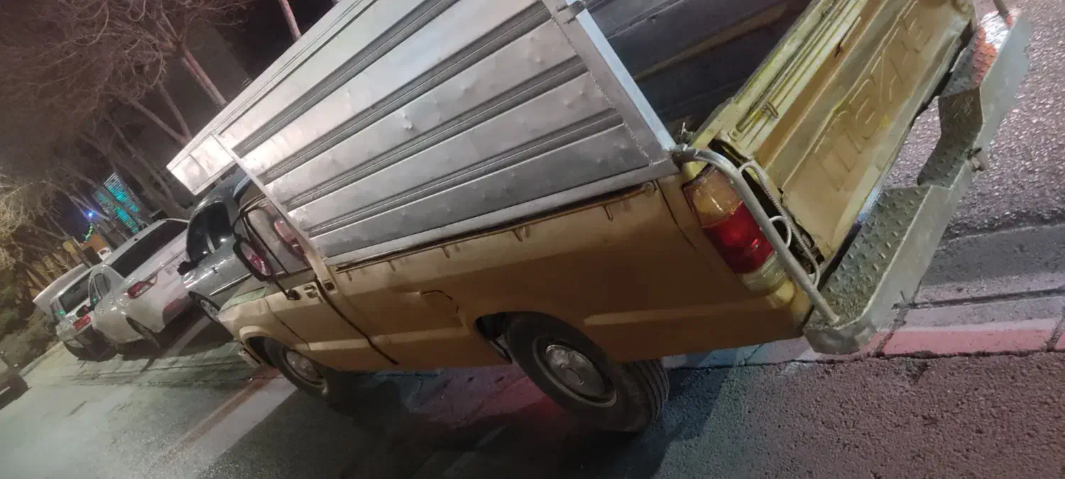 مزدا ۱۶۰۰ مدل۷۰|خودرو سواری و وانت|اصفهان, مارچین|دیوار