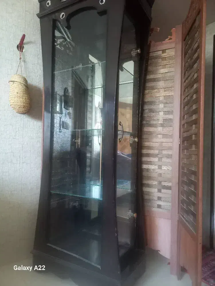 سرویس خواب ومیز آرایش کمدو ویترین|تخت و سرویس خواب|اصفهان, ارداجی|دیوار