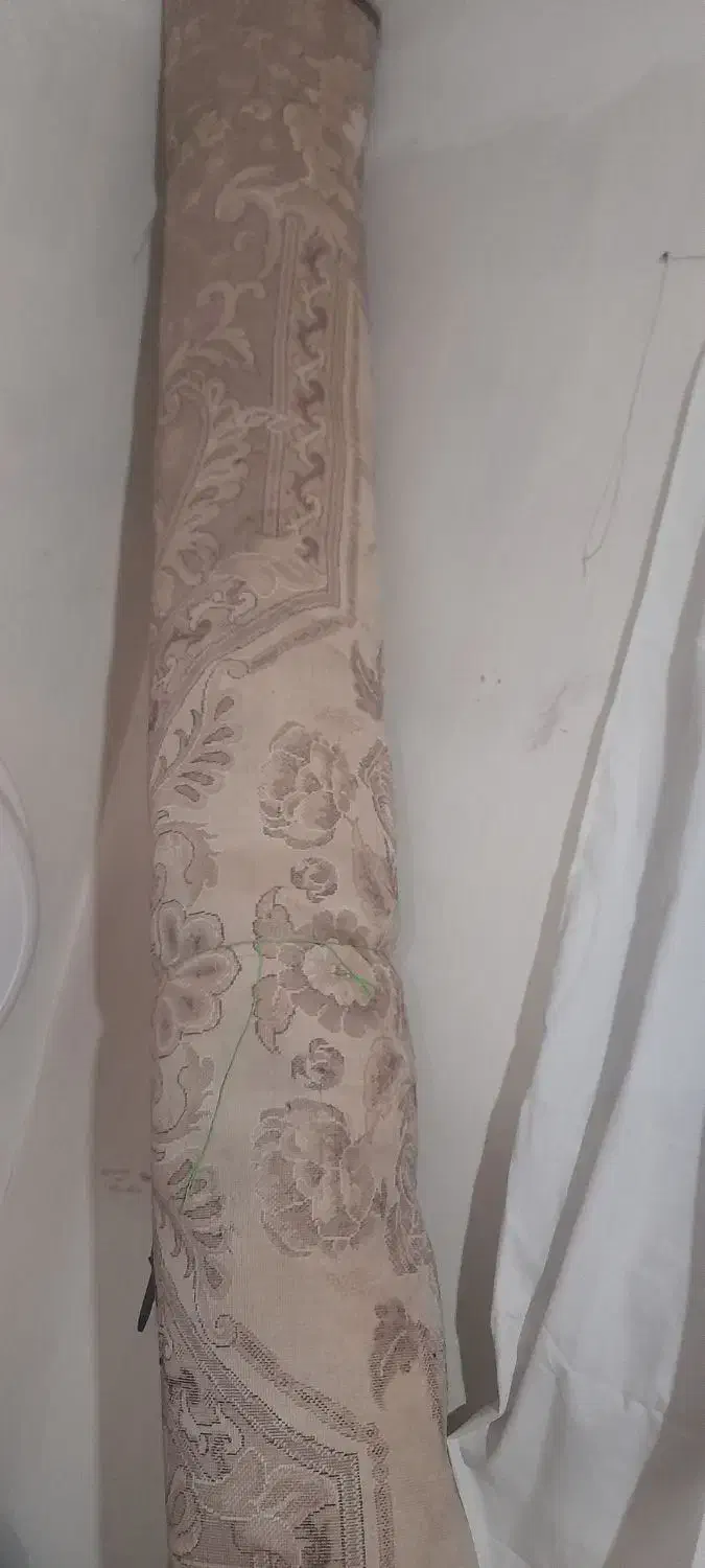 نیمه سالم|فرش|بجنورد, |دیوار