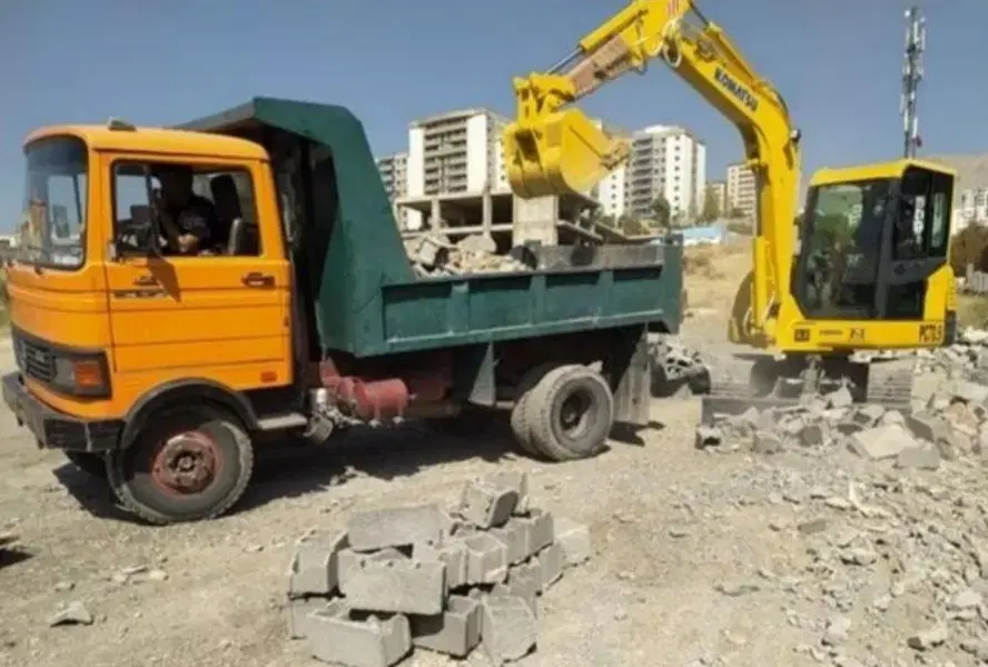 حمل نخاله خاک مصالح ساختمانی تخریب گود برداری|خدمات حمل و نقل|تهران, آهنگ|دیوار