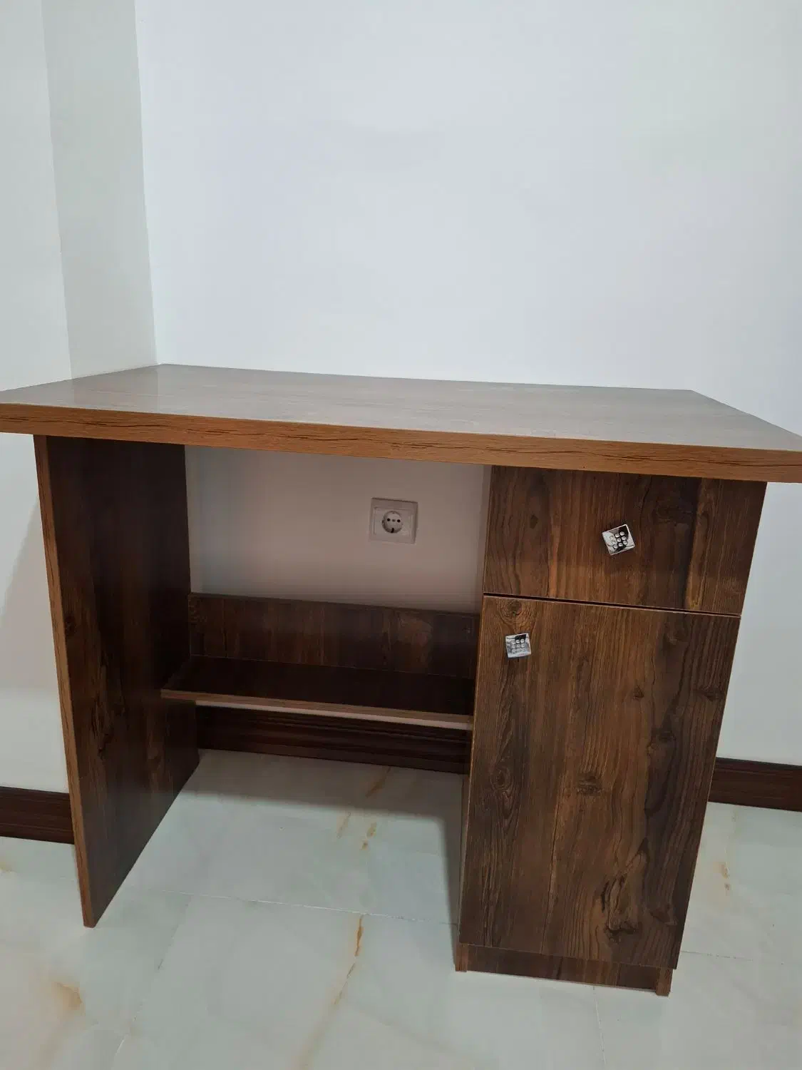 اگهی|میز تحریر و کامپیوتر|گرمدره, |دیوار