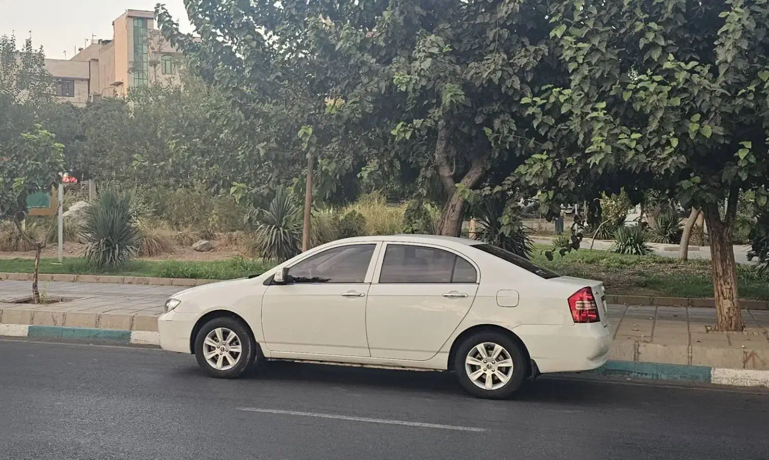 *فروش فوری *لیفان ۶۲۰ موتور ۱۸۰۰|خودرو سواری و وانت|ری, دیلمان|دیوار