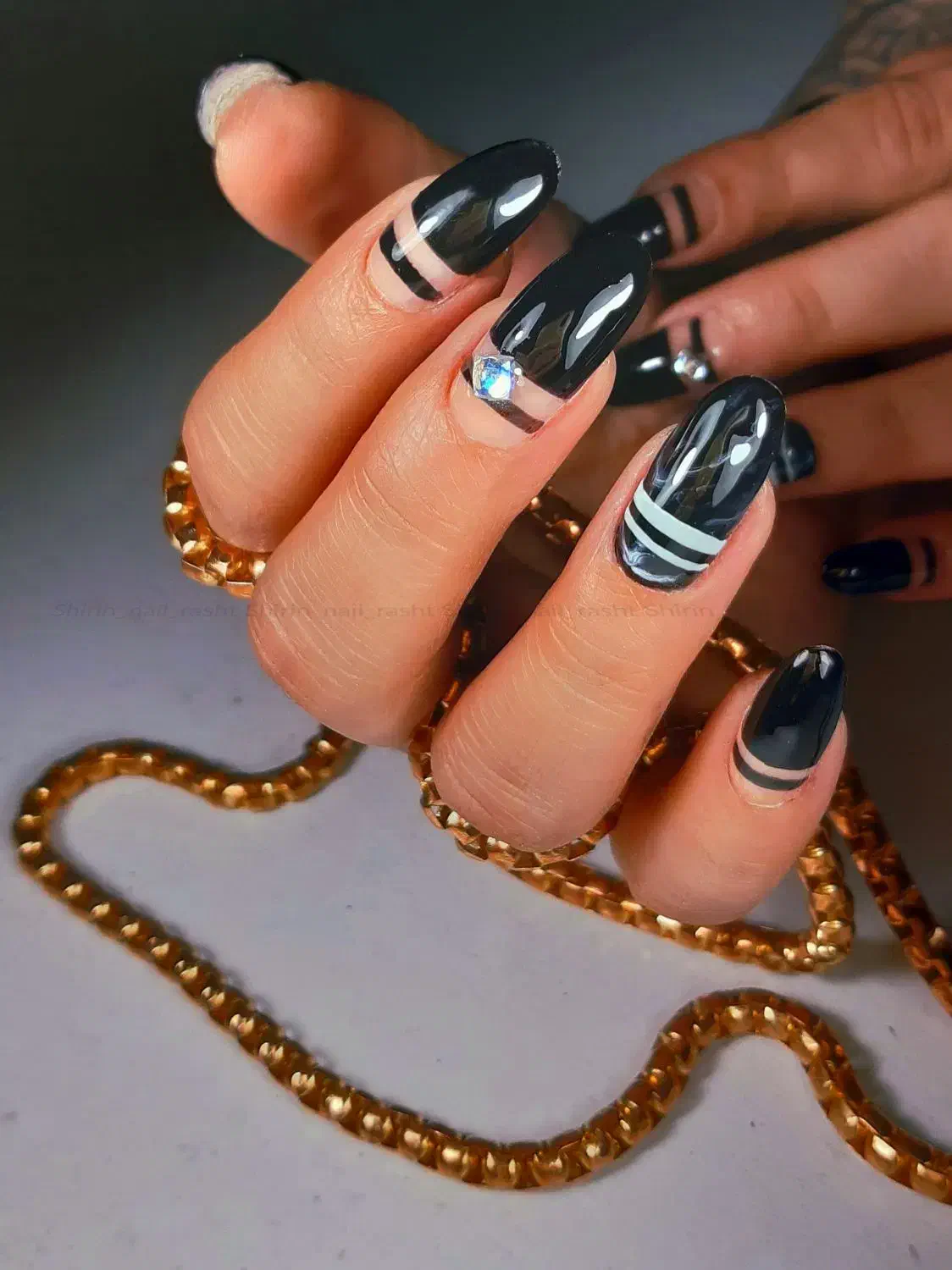 کاشت و آموزش ناخن(فلکه گاز)|خدمات آرایشگری و زیبایی|رشت, نامجو|دیوار