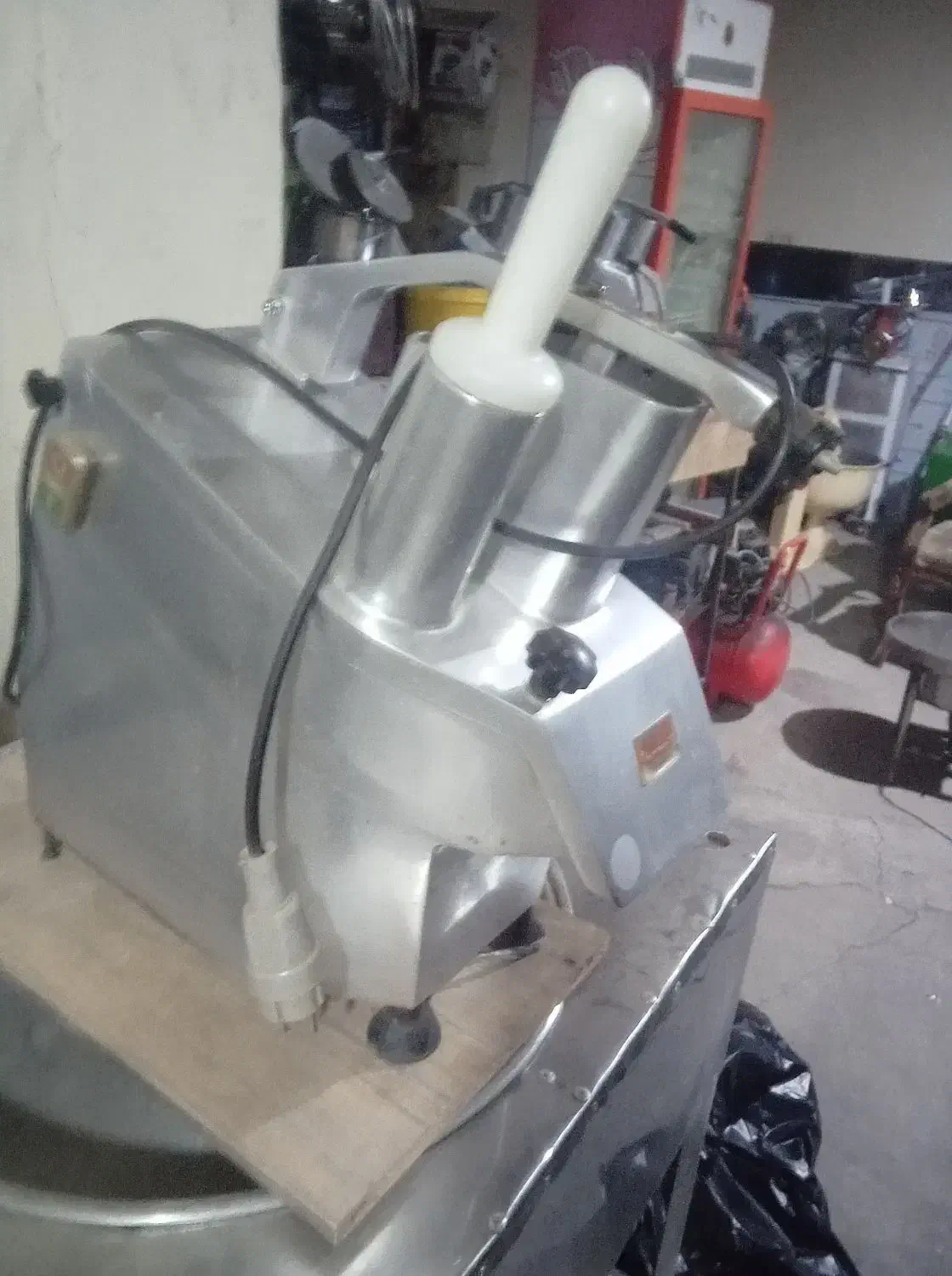 اسلایسر/خلال‌کن براکس|خردکن، آسیاب، غذاساز|اصفهان, قهجاورستان|دیوار