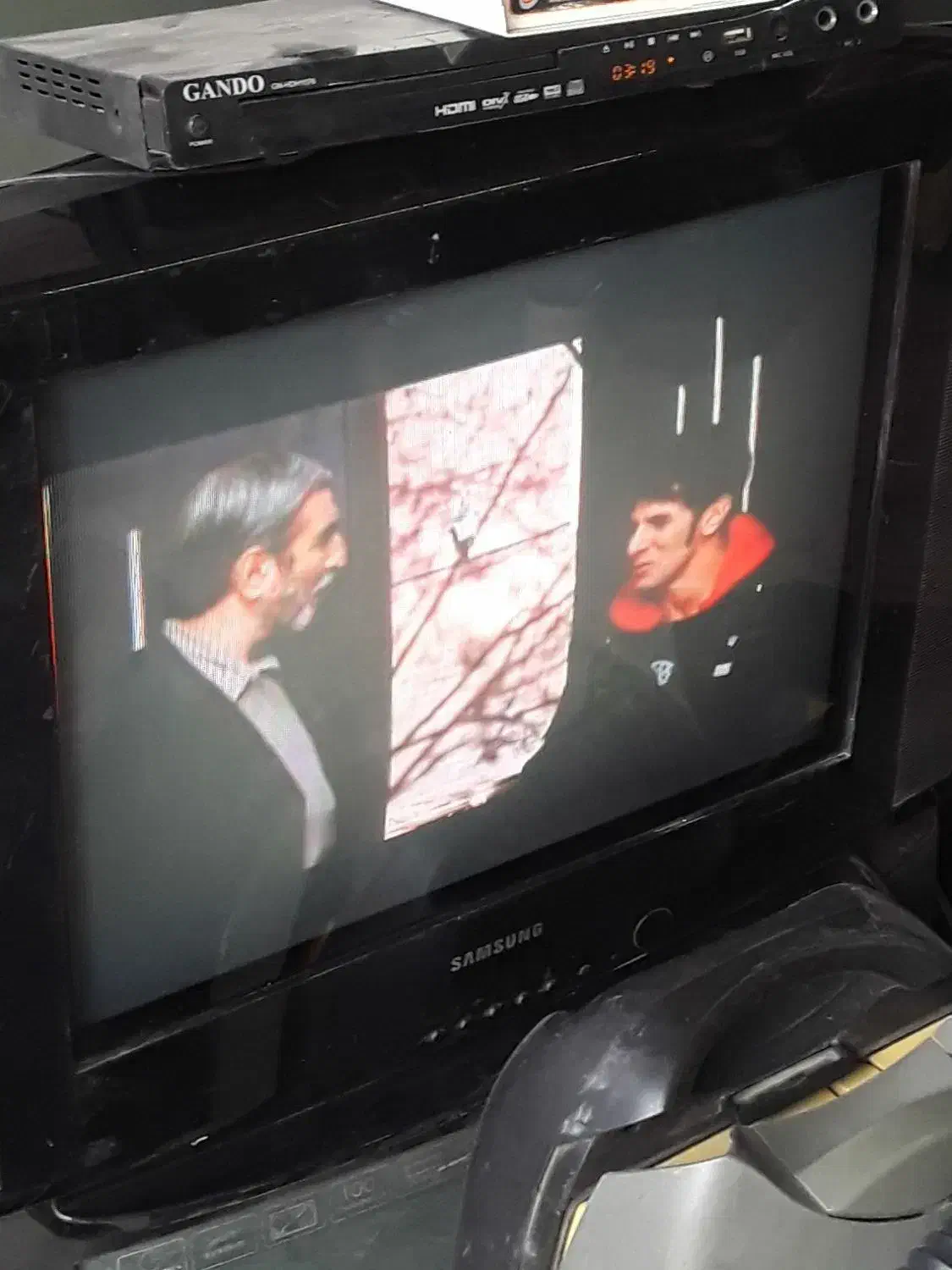 تلویزیون سامسونگ۲۹.انج|تلویزیون و پروژکتور|کرمانشاه, |دیوار