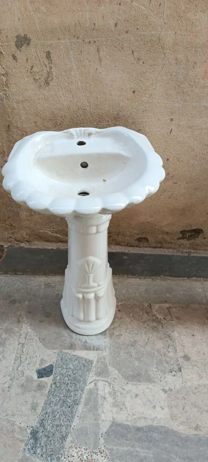 روشویی در حد نو|لوازم سرویس بهداشتی|کرج, باغستان|دیوار