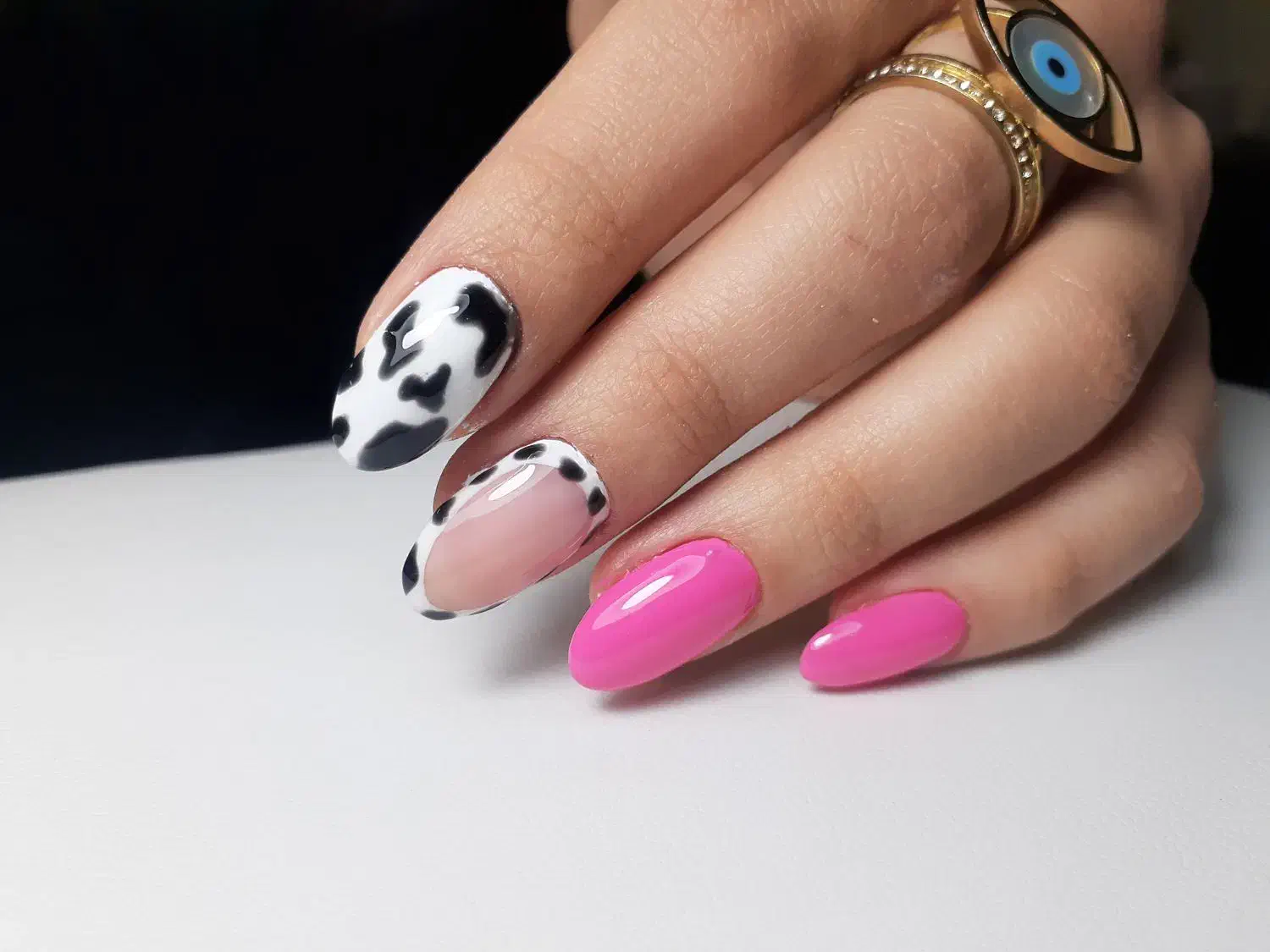 ژلیش و  لمینت ناخن با کیفیت بالا|خدمات آرایشگری و زیبایی|اصفهان, شهرک میلاد|دیوار