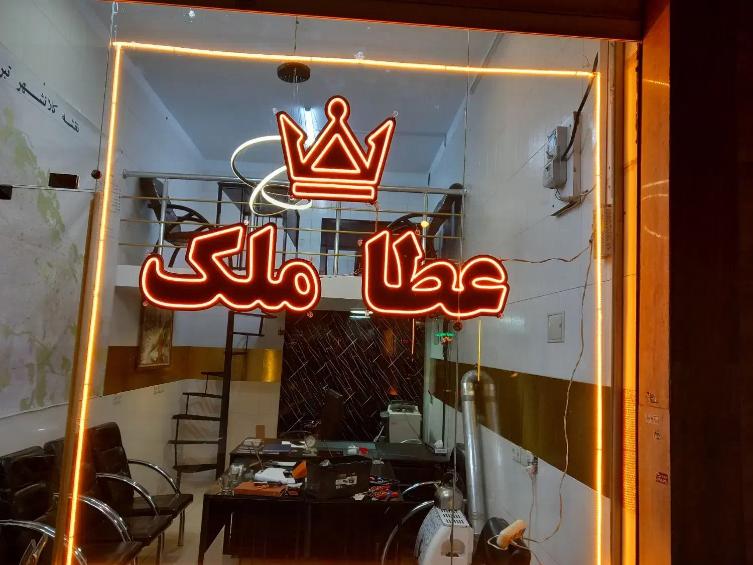 مرکز تابلو چلنیوم تابلو سیلیکونی ال ای دی وفریم لس|فروشگاه و مغازه|تبریز, |دیوار