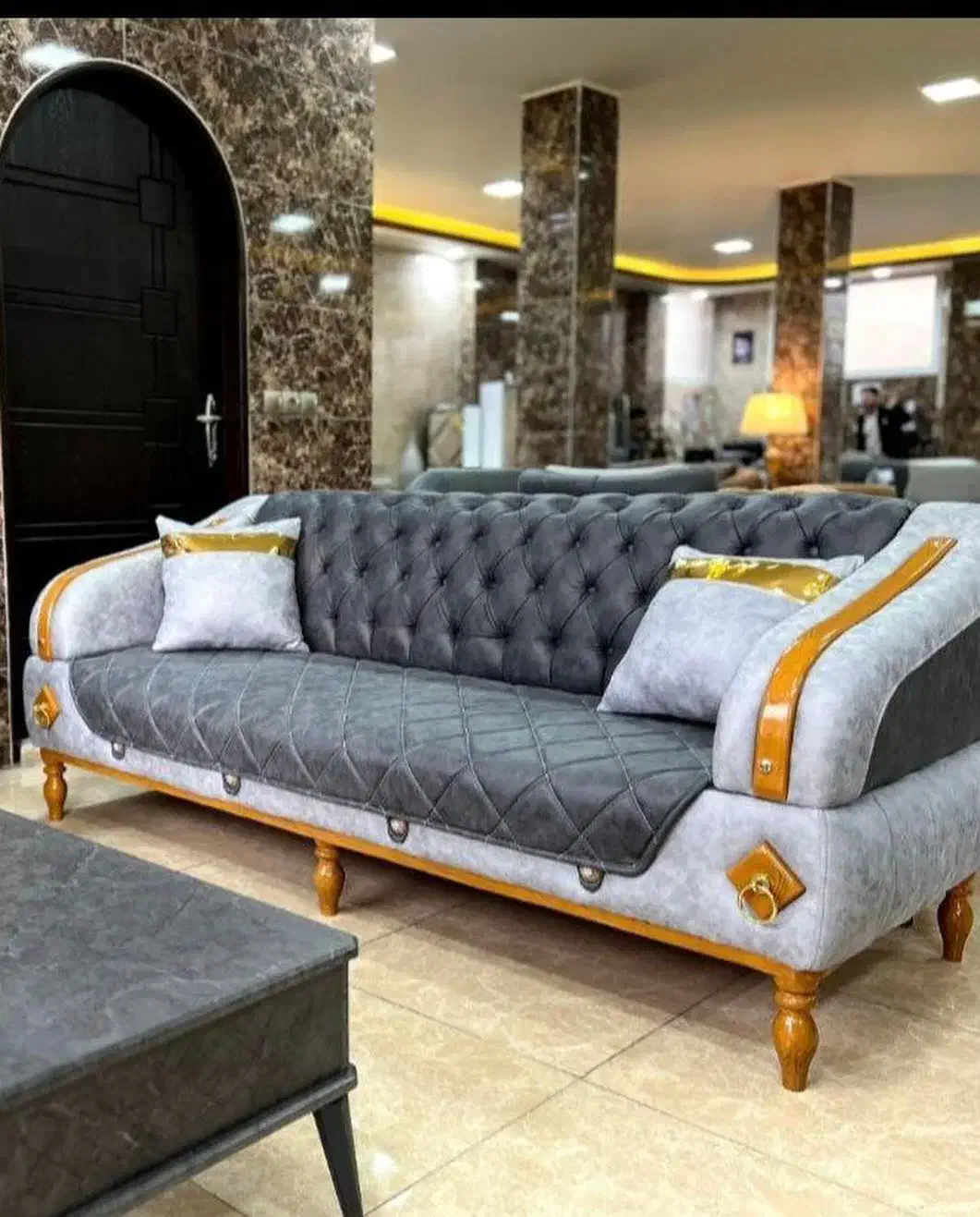 انواع مبل تخفیف فوری|مبلمان خانگی و میز عسلی|شیراز, سلطان آباد|دیوار