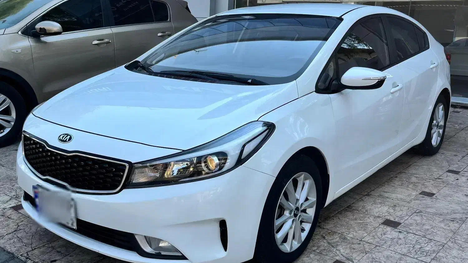 سراتو ۲۰۱۷ بیسیک کم کار درحد(سند تک)خانگی|خودرو سواری و وانت|کیش, |دیوار