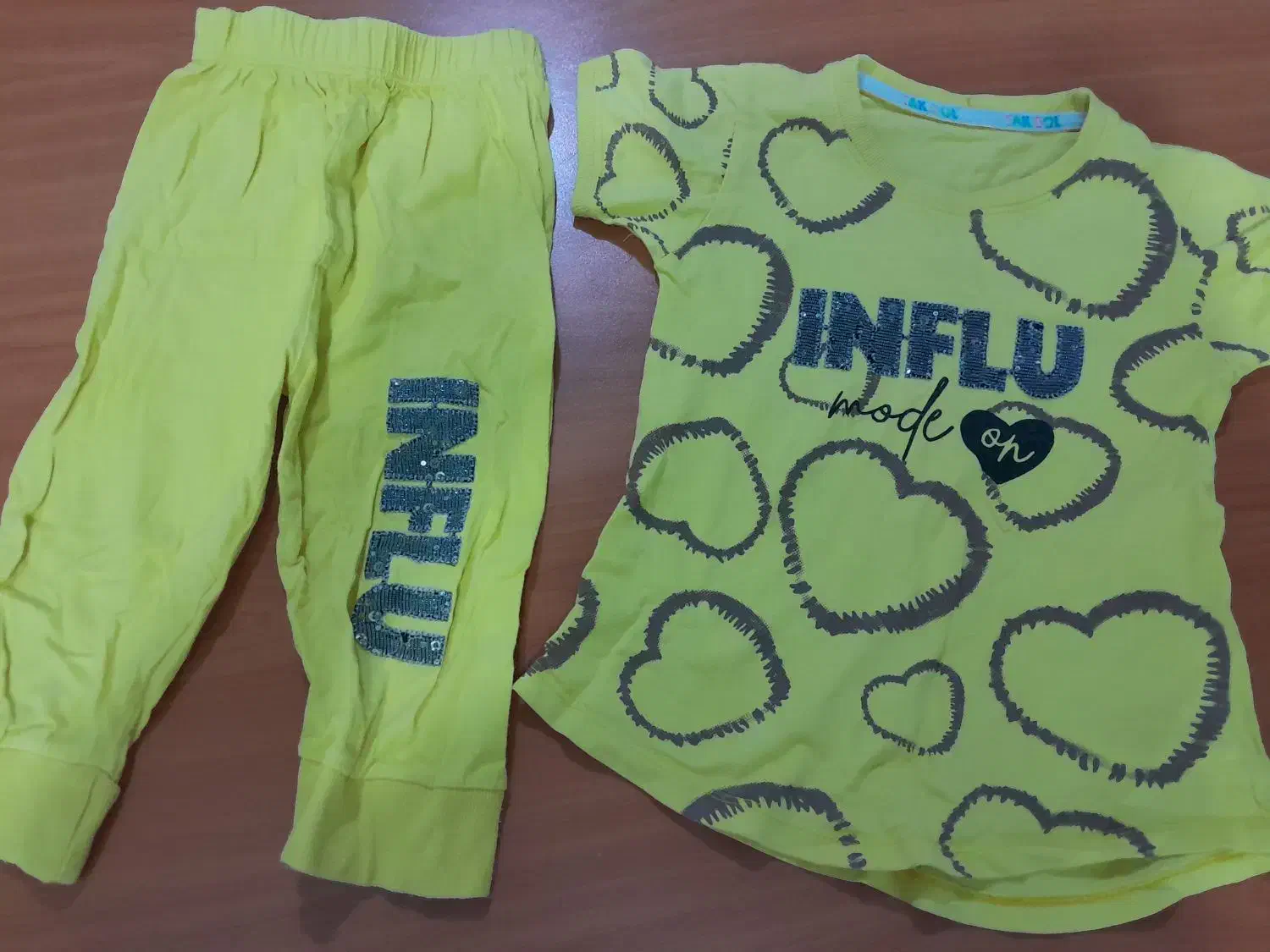 لباس تیکه ای ۱۰۰|کفش و لباس بچه|رشت, بازار|دیوار