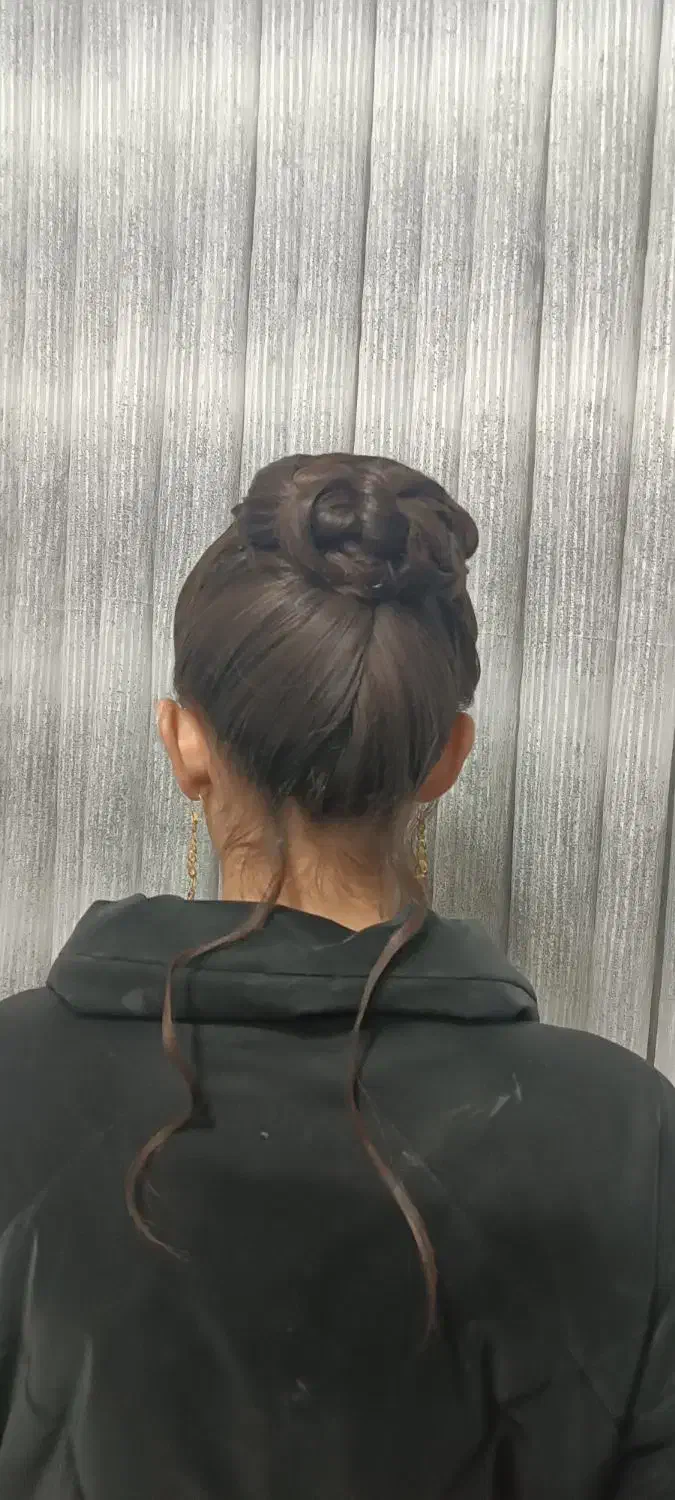 شنیون|خدمات آرایشگری و زیبایی|نیشابور, هفده شهریور|دیوار