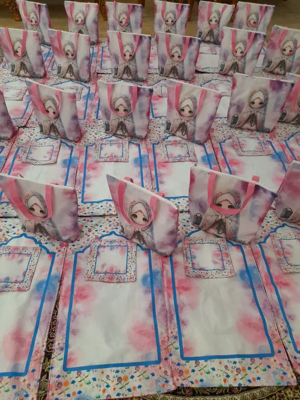 ست عبادت|لباس|عجب شیر, |دیوار