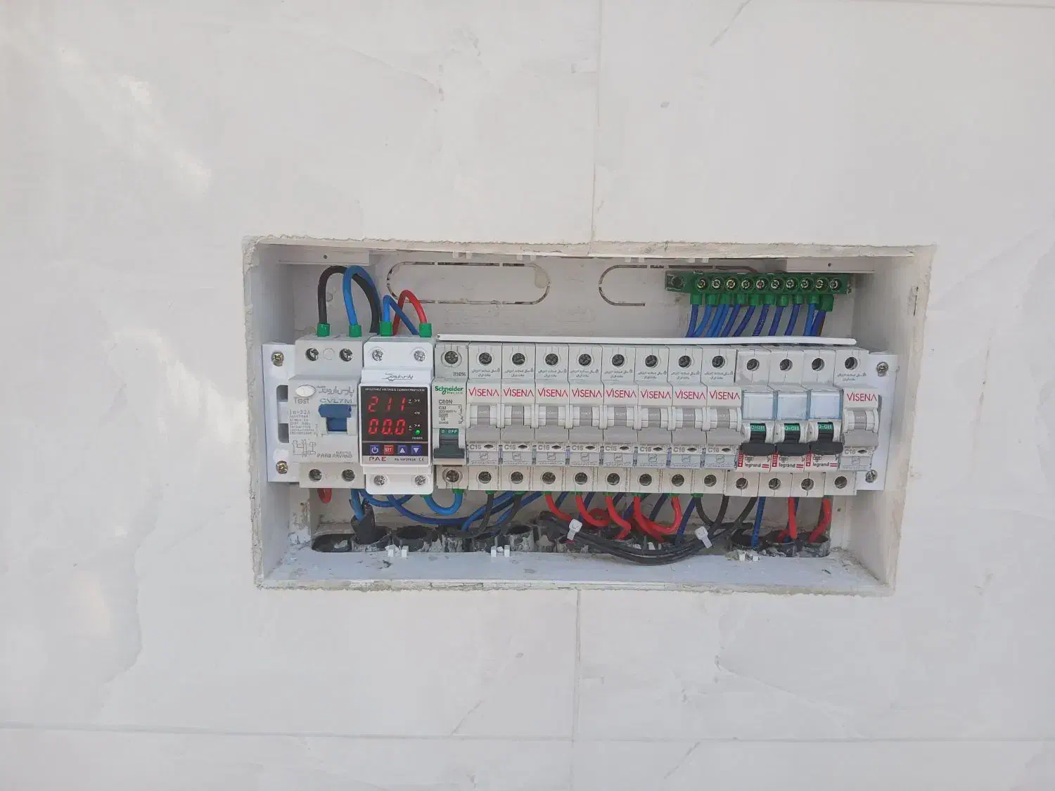 برقکار و برقکاری|خدمات پیشه و مهارت|یاسوج, |دیوار