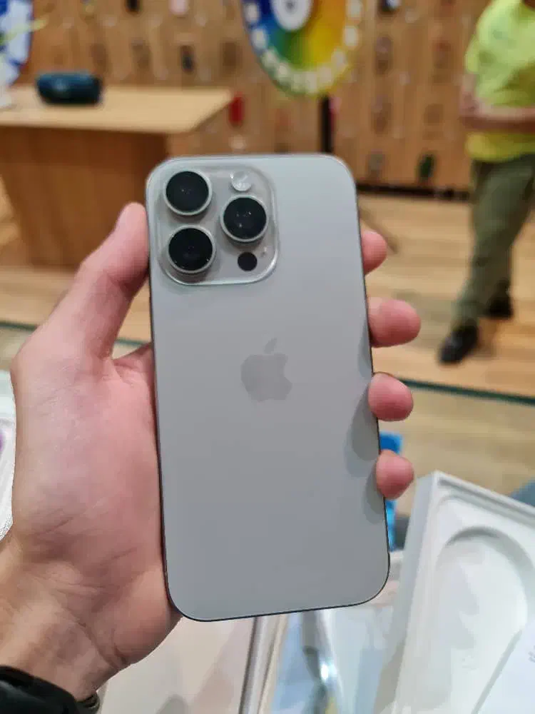 ۱۵ پرومکس /15promax|موبایل|تهران, امانیه|دیوار