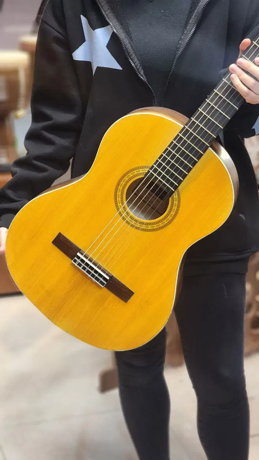 گیتار adore|گیتار، بیس، امپلیفایر|پردیس, فاز ۲|دیوار