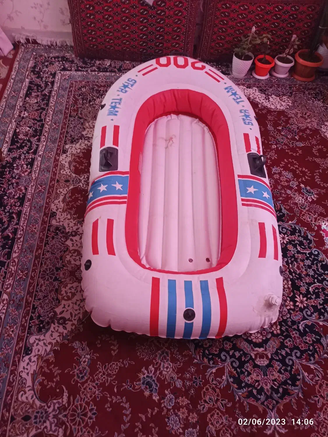 قایق|قایق و سایر وسایل نقلیه|تهران, فلسطین (میدان انقلاب)|دیوار