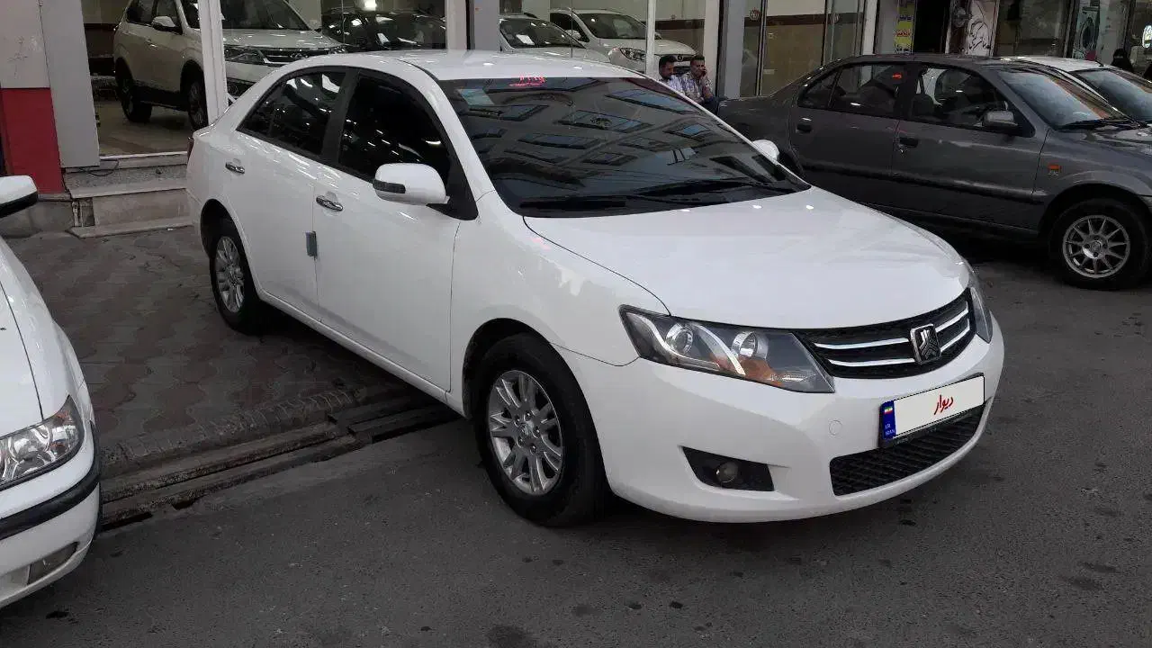 آریو مدل ۹۷ اتومتیک|خودرو سواری و وانت|ارومیه, |دیوار