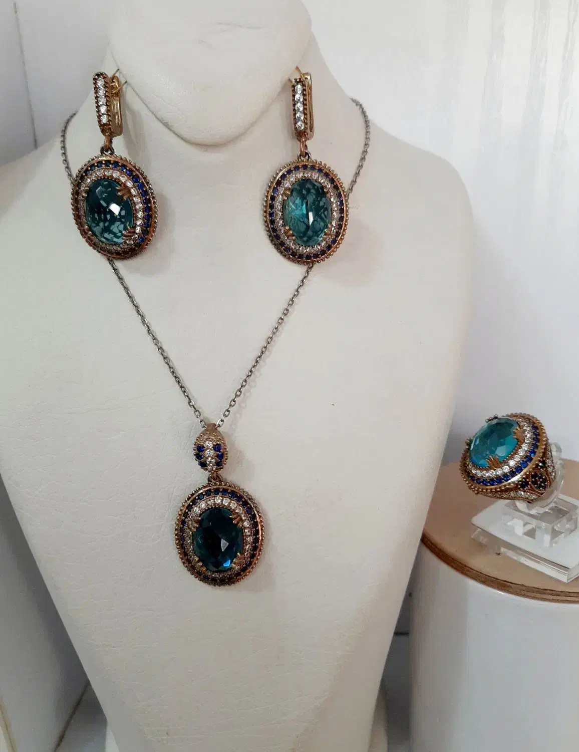 سرویس نقره زنانه|جواهرات|فردیس, نسترن غربی|دیوار