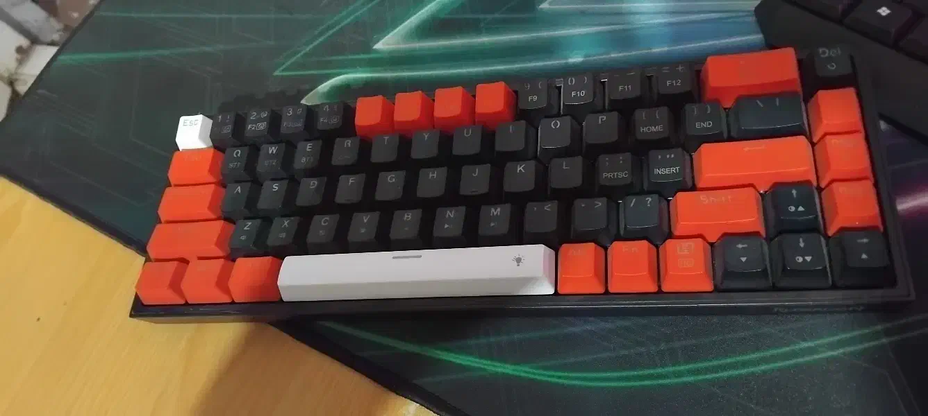 کیبورد redragon|قطعات و لوازم جانبی رایانه|قم, باسکول|دیوار