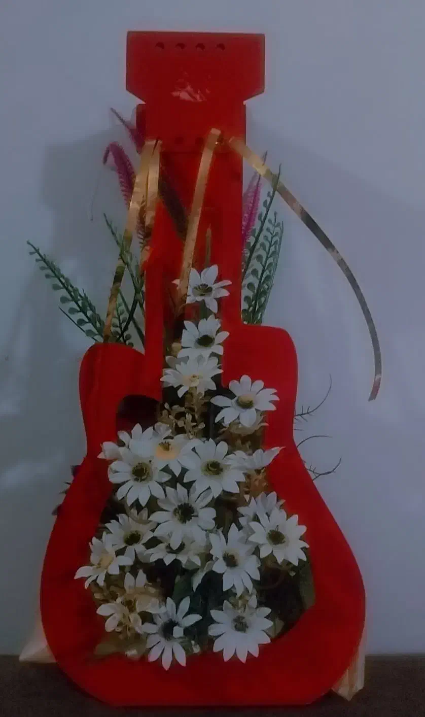 دسته گل برای روزمادر وهدیه|گل مصنوعی|بروجرد, |دیوار