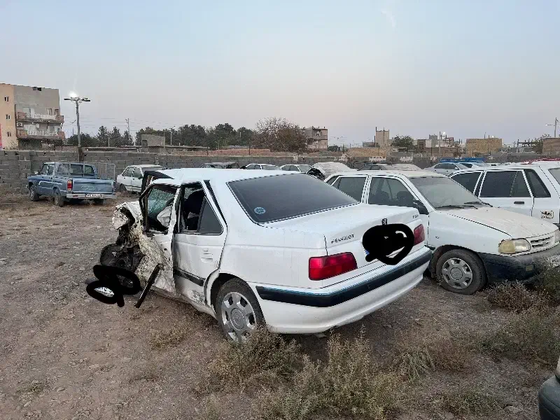 پارس مدل ۴۰۲ تصادفی|خودرو سواری و وانت|سبزوار, ولیعصر (نجار آباد)|دیوار