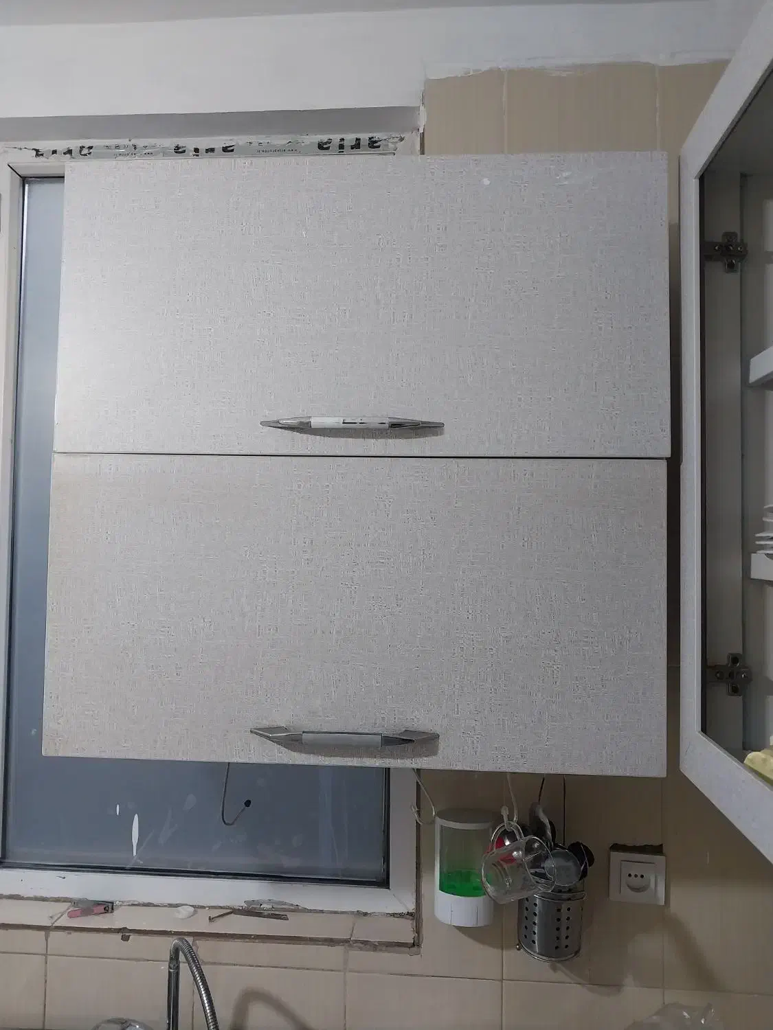 اب چکان|آبچکان و نظمدهنده ظروف|نظرآباد, مسکن مهر نظرآباد|دیوار