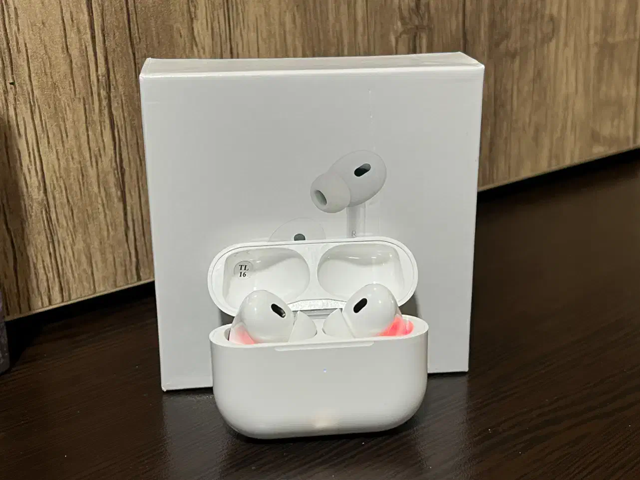 ساعت و ایرپاد پرو با قیمت به صرفه|لوازم جانبی موبایل و تبلت|اسلامشهر, شهرک توحید|دیوار