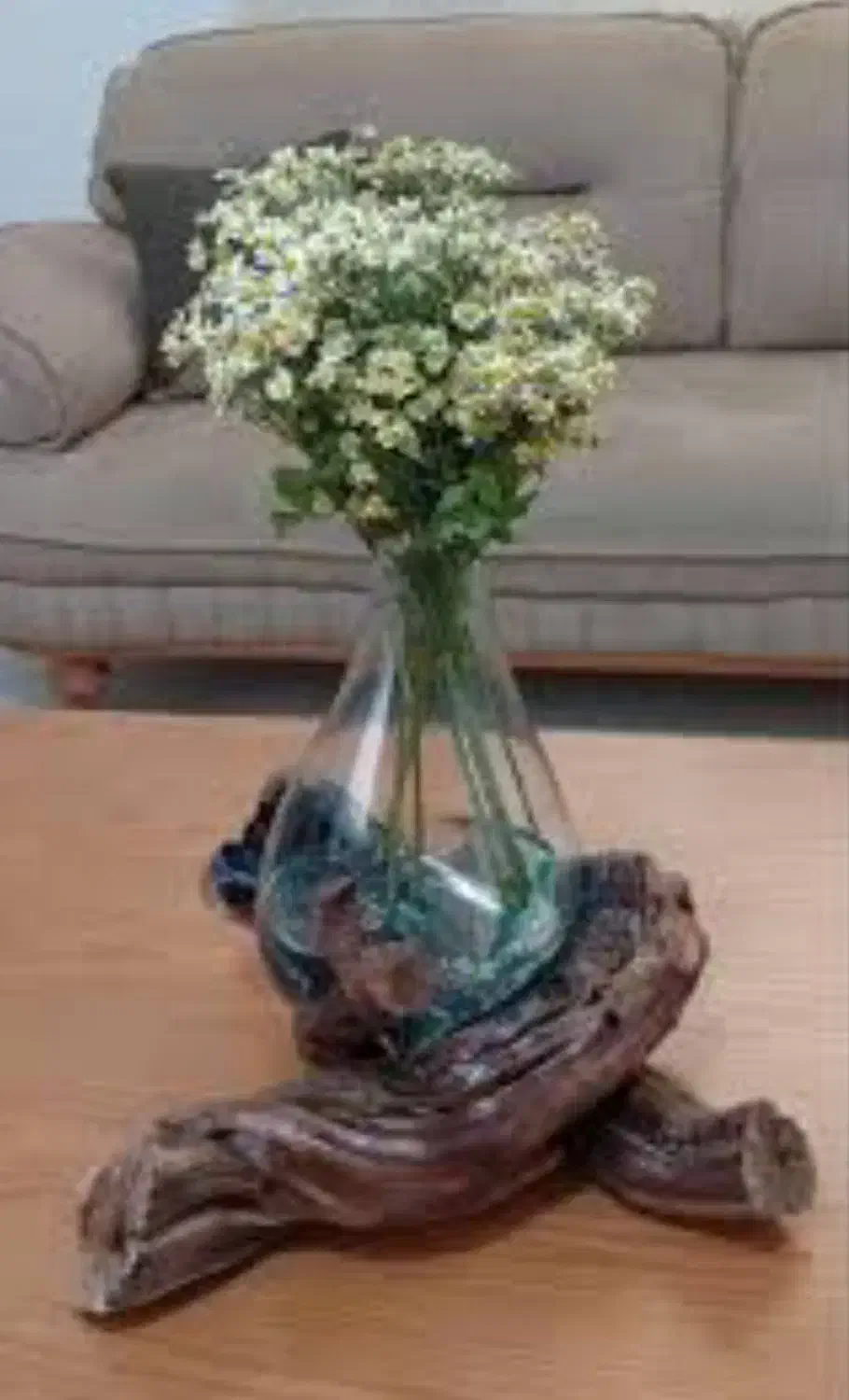 گلدان شیشه ای با پایه ی مو انگور|صنایع دستی و سایر لوازم تزئینی|بومهن, |دیوار