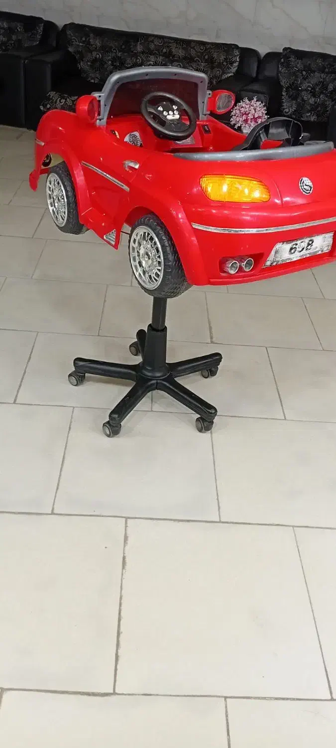 ماشین شارژی کودکان مخصوص سالن آرایشگاه|آرایشگاه و سالنهای زیبایی|لنجان, |دیوار