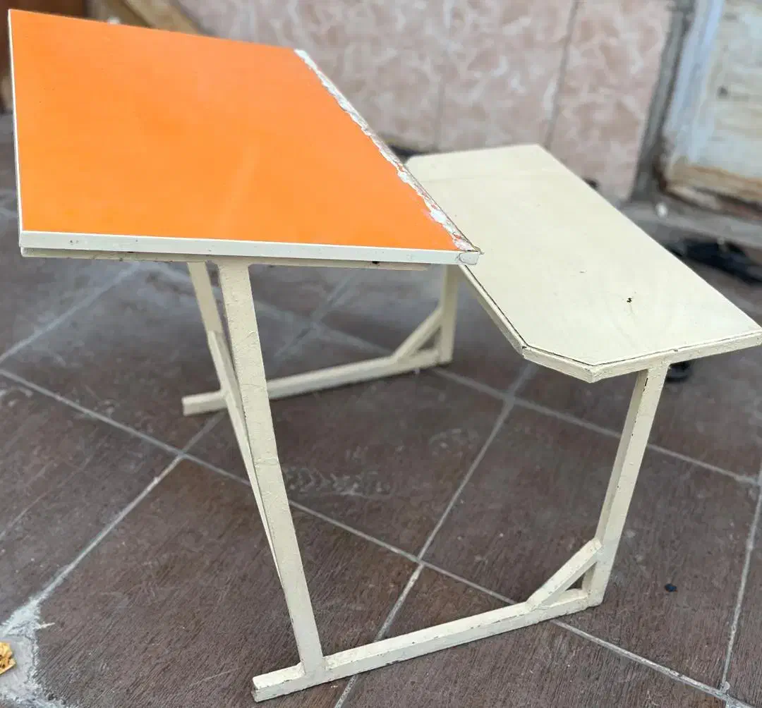 نیمکت|صندلی و نیمکت|خرم‌آباد, |دیوار