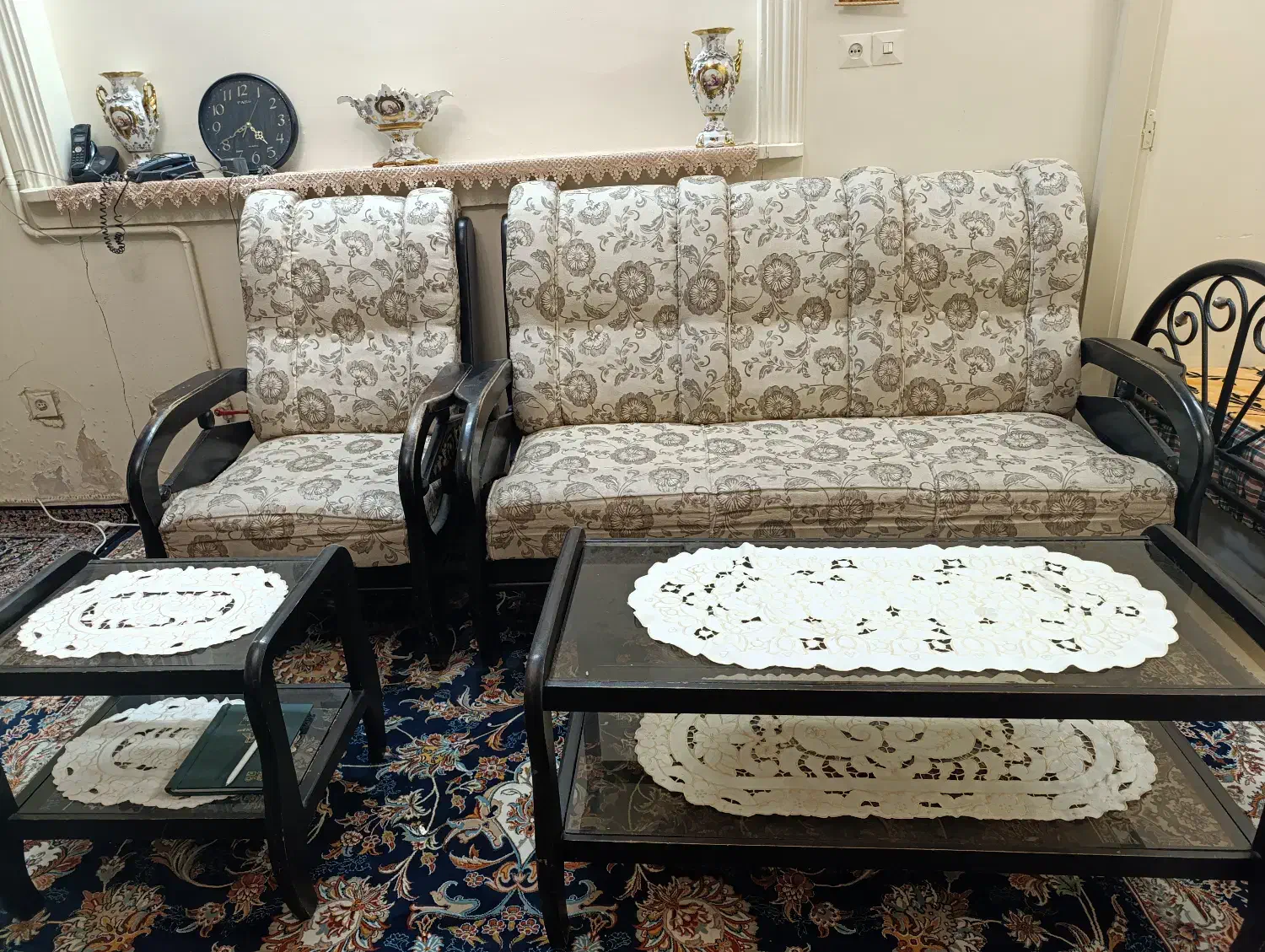 مبل راحتی|مبلمان خانگی و میز عسلی|قم, منبع آب|دیوار