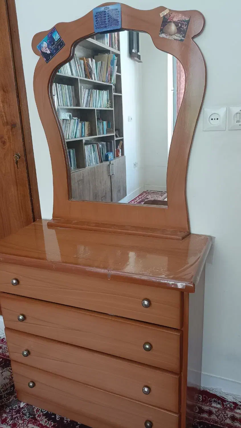 میز آرایشی به همین تمیزی|تخت و سرویس خواب|جهرم, |دیوار