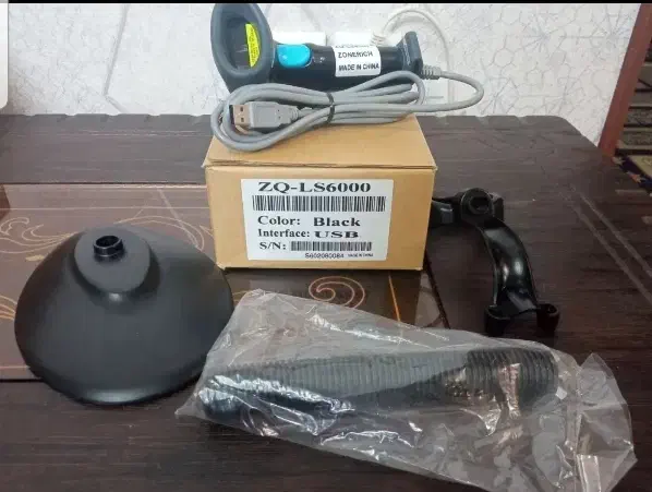 دستگاه اکسسپوینت مدل دی لینک و دستگاه بارکد خوان|مودم و تجهیزات شبکه|شیراز, زرهی|دیوار