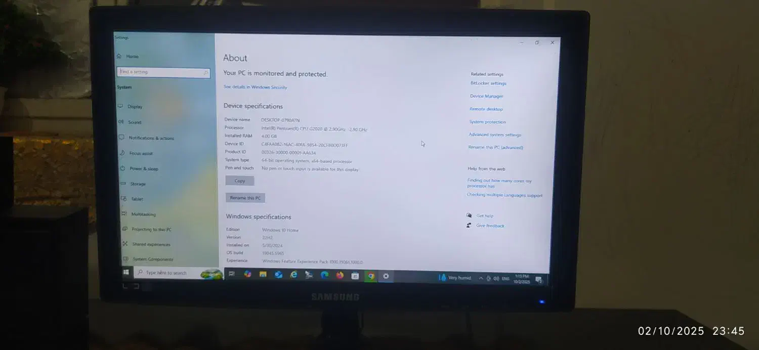 فروش کامپیوتر با مانیتور و باند و کیبورد و میز|رایانه رومیزی|میناب, |دیوار
