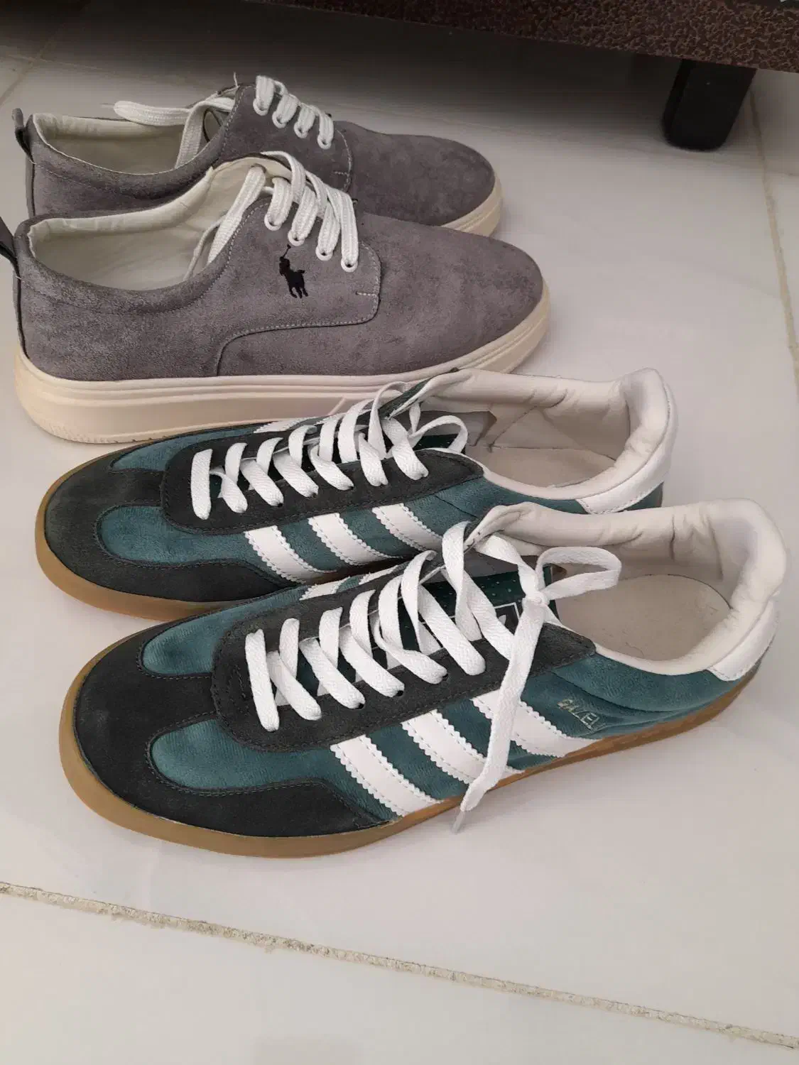 کفش|کیف، کفش، کمربند|شاهینشهر, نبوت|دیوار