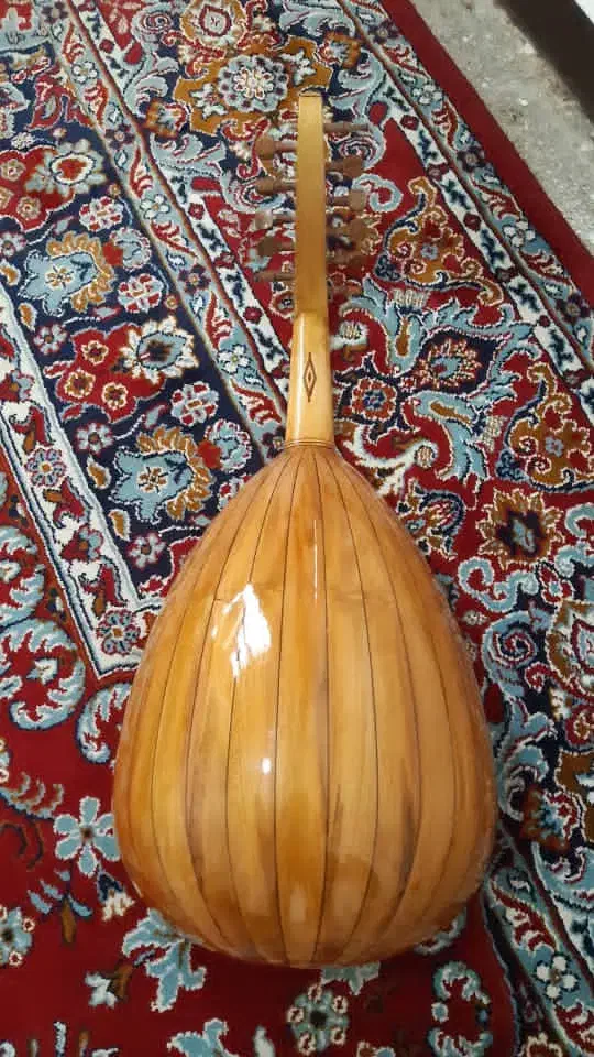 ساز عود با قیمت های استثنایی|سازهای سنتی|اهواز, نادری|دیوار