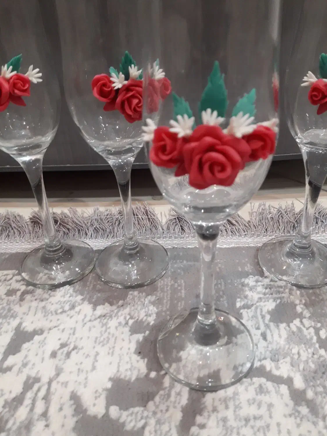 گیلاسی تزیین شده با گل چینی|صنایع دستی و سایر لوازم تزئینی|پیشوا, |دیوار