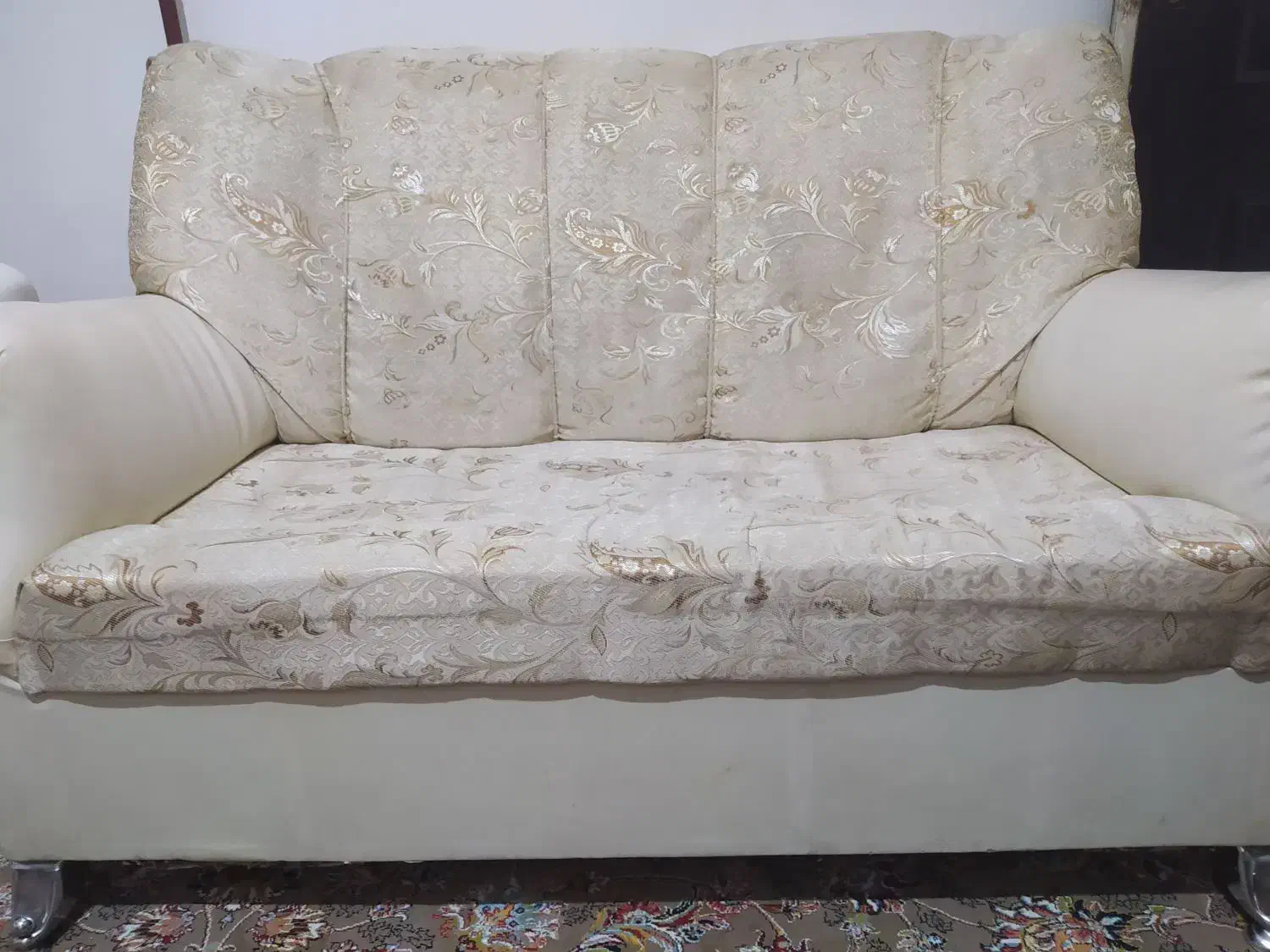 مبل خونگی پنج نفره|مبلمان خانگی و میز عسلی|شفت, |دیوار