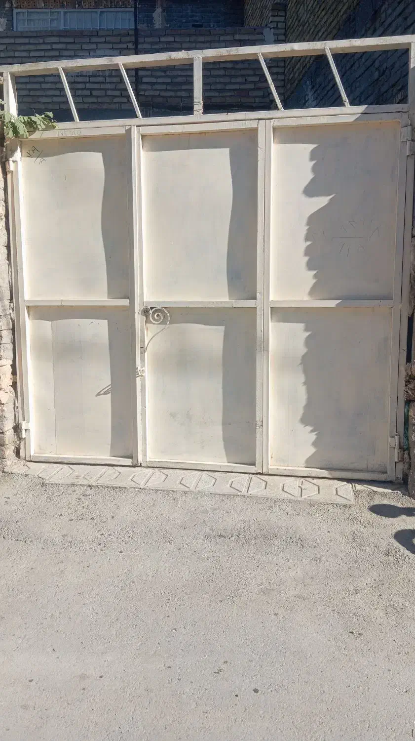 درب حیاط سه لت ماشین رو|مصالح و تجهیزات ساختمان|تربتحیدریه, پائین ولایت|دیوار