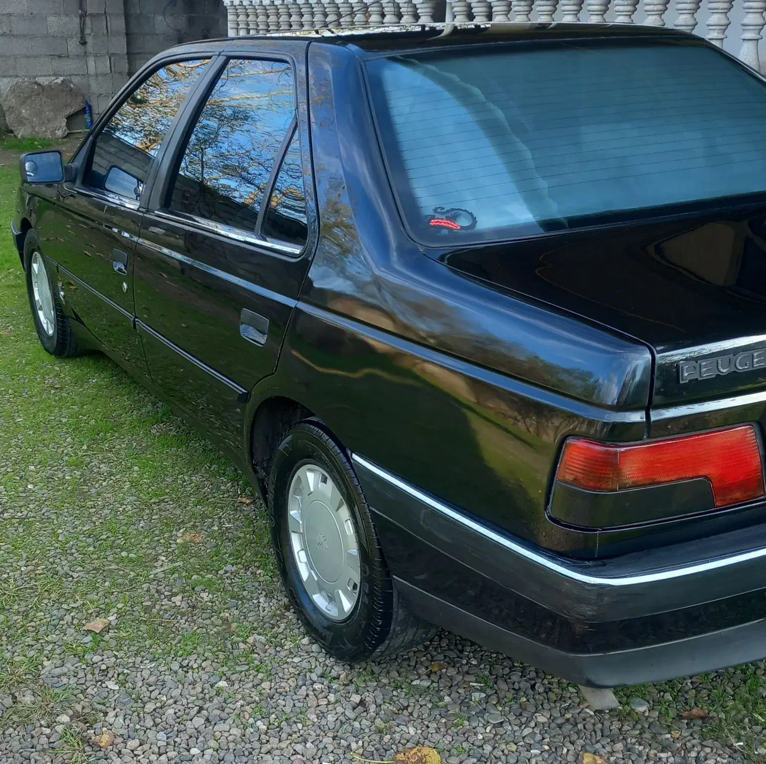 پژو مدل ۸۳ استثنایئ|خودرو سواری و وانت|لاهیجان, کوی خزر|دیوار