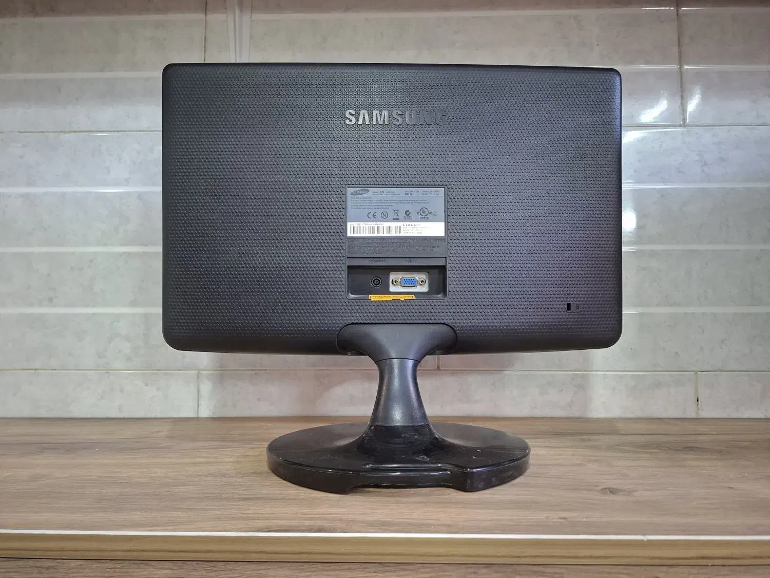 مانیتور ۲۰ اینچ سامسونگ در حد نو|قطعات و لوازم جانبی رایانه|کرمان, |دیوار