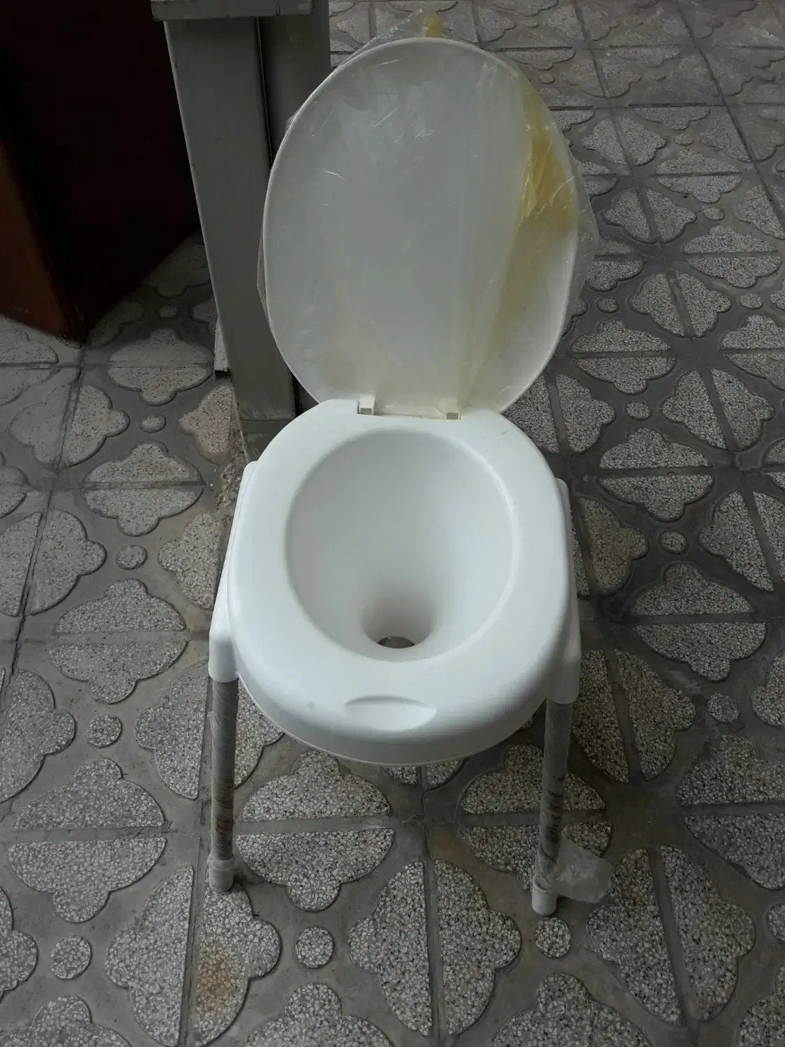 توالت فرنگی سالم|لوازم سرویس بهداشتی|شیراز, رازی|دیوار